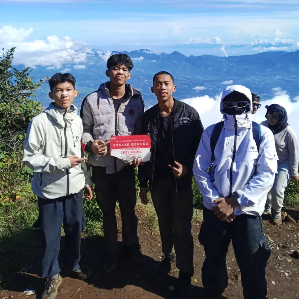Biaya Mendaki Gunung Cikuray Alera Adventure (SC IG adityayuki_) (2)