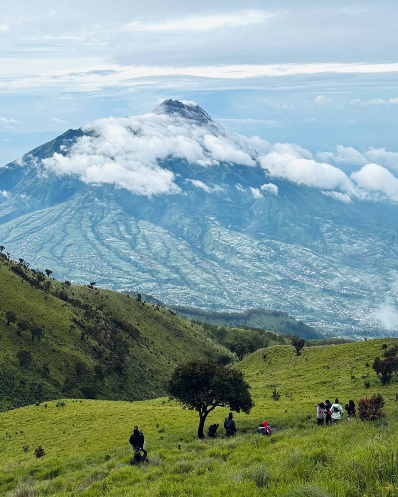 Wisata Gunung di Indonesia Alera Adventure (SC IG shfrsls)