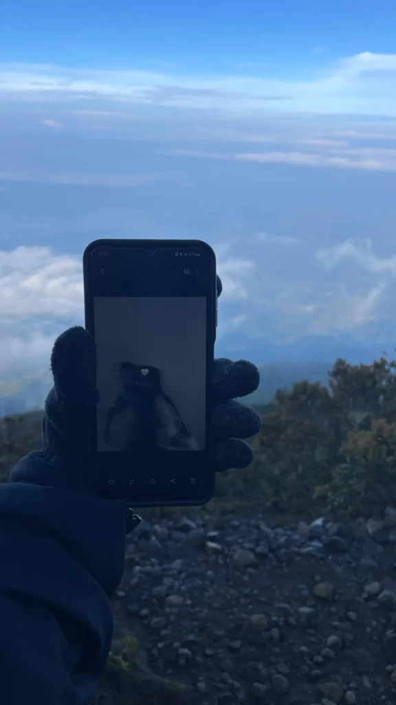 Biaya Mendaki Gunung Ciremai Alera Adventure (Sc ig bungaa.sp_).webp
