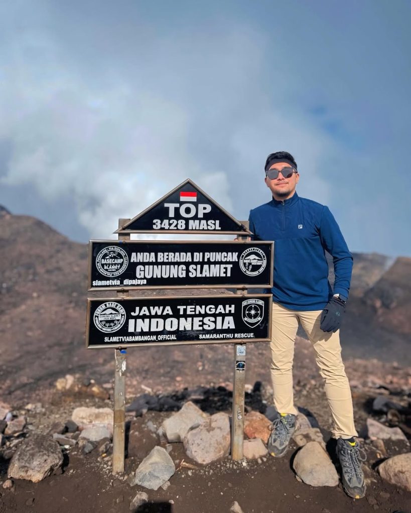 Biaya Mendaki Gunung Slamet Via Bambangan Alera Adventure (SC IG donnynugroho93) (2)