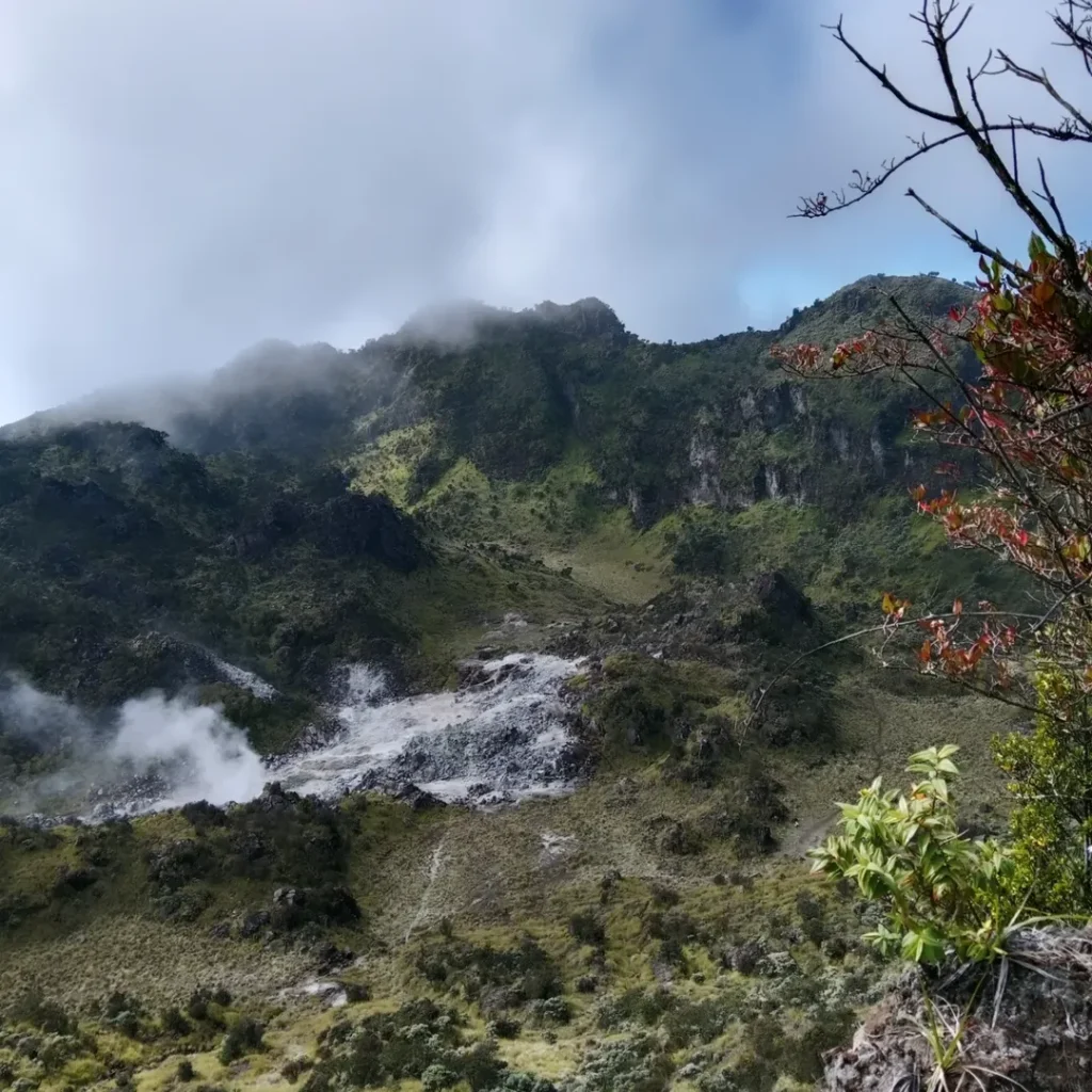 Sejarah Gunung Sumbing Alera Adventure (SC IG gehan.rayan) (2)