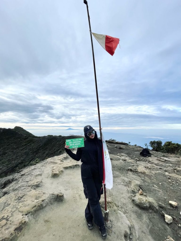 Spot Foto Terbaik di Gunung Ciremai Alera Adventure (SC IG bilaassal_) (3)