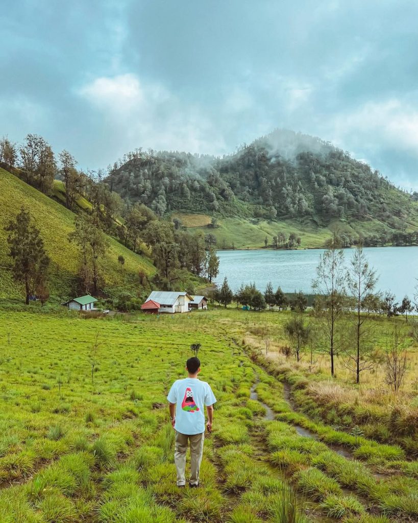 Wisata Gunung Dengan Danau Alami Alera Adventure (SC IG saa_hadi)