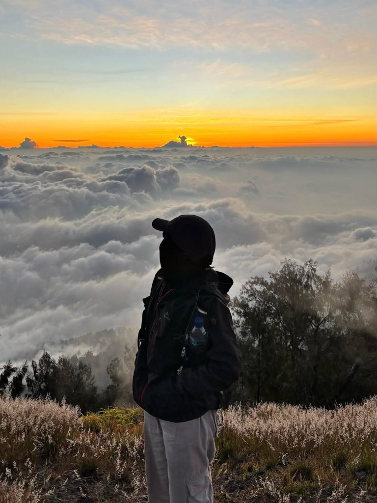 Mitos dan Fakta Tentang Gunung Arjuno Alera Adventure (SC IG itsmerindi)