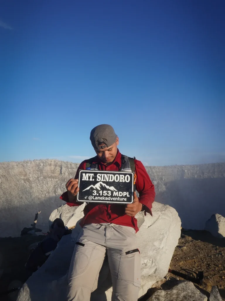 Mitos dan Fakta Tentang Gunung Sindoro Alera Adventure (SC IG pd_pamungkas) (2)