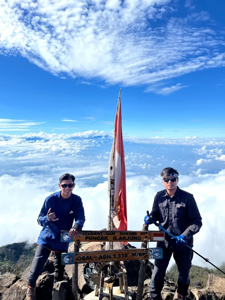 Sejarah Gunung Arjuno Alera Adventure (Sc IG fhm.azm) (2)