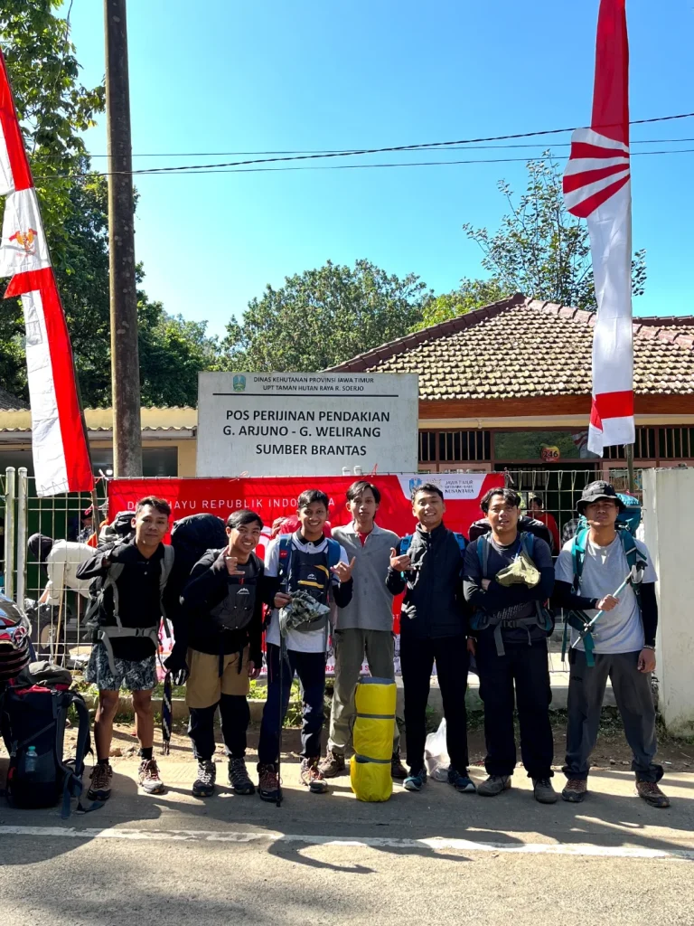 Sejarah Gunung Arjuno Alera Adventure (Sc IG fhm.azm) (3)