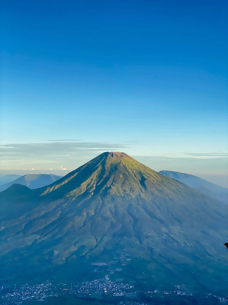 Itinerary Pendakian GUnung Sumbing Via Kaliangkrik (SC IG _apiiiiii1)