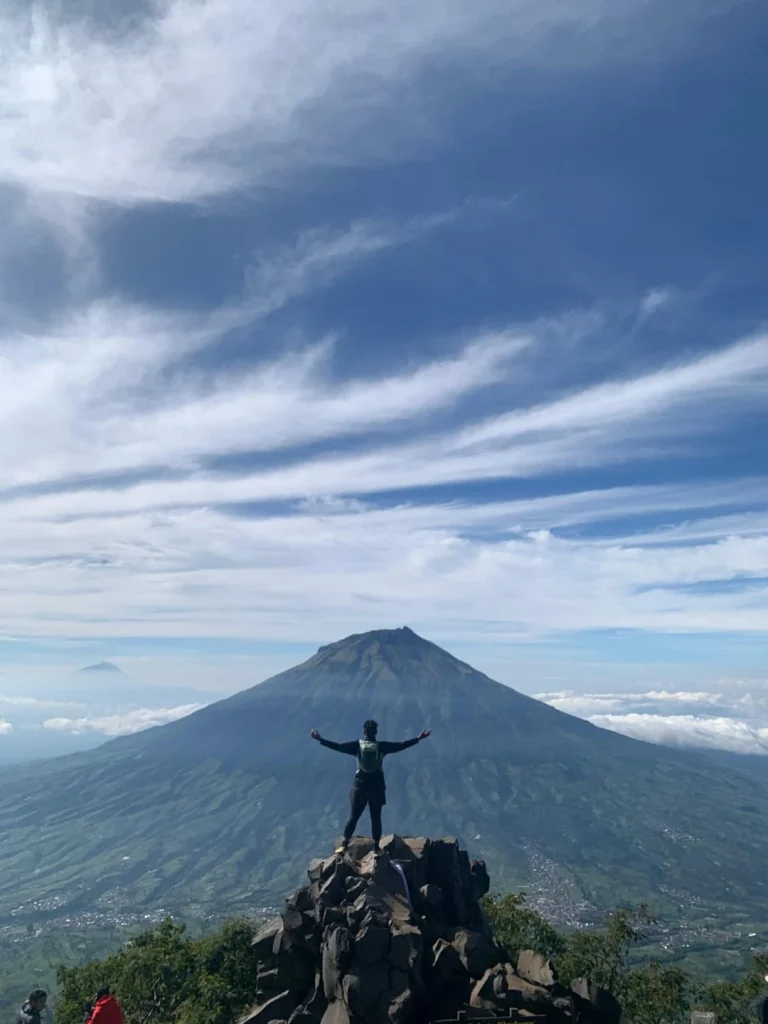 Itinerary Pendakian Gunung Sindoro (SC IG radityaekaramadhan_)
