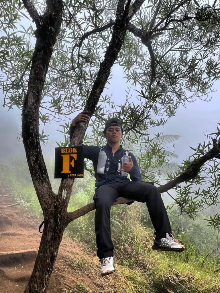 Itinerary Pendakian Gunung Sumbing Via Gajah Mungkur (SC IG rzzibb24)