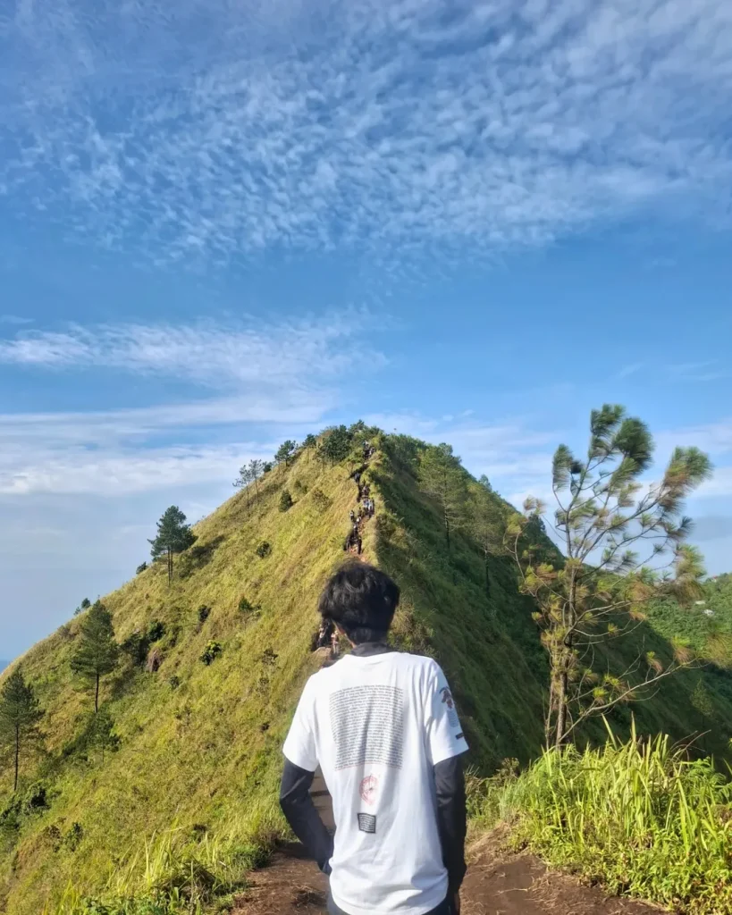 Itinerary Pendakian Gunung Andong Alera Adventure (SC IG dewoaljibran_)