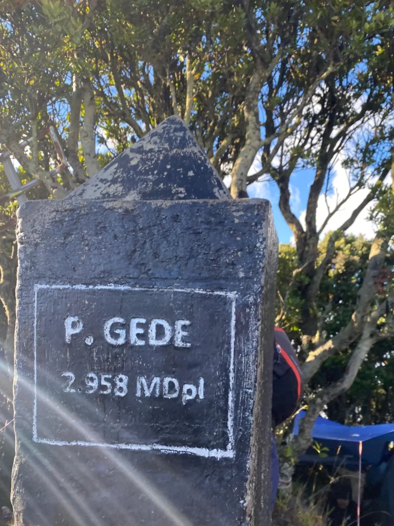 Itinerary Pendakian Gunung Gede Via Cibodas(sc ig igoyynih124)