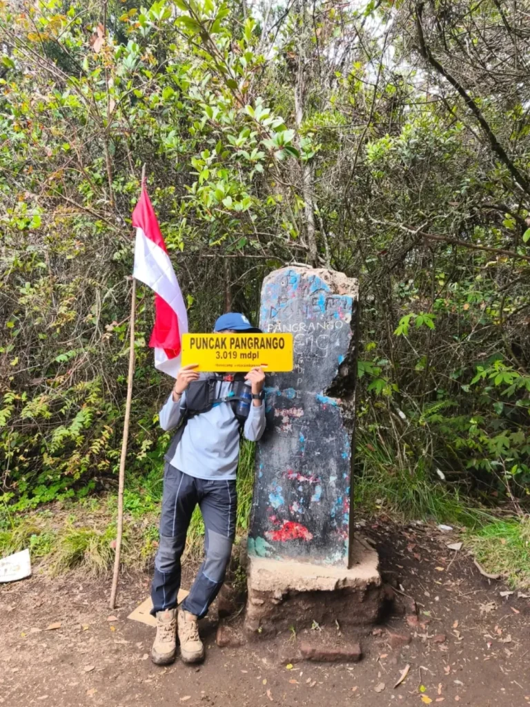 Itinerary Pendakian Gunung Gede Via Gunung Putri (SC IG rohimmaul_)