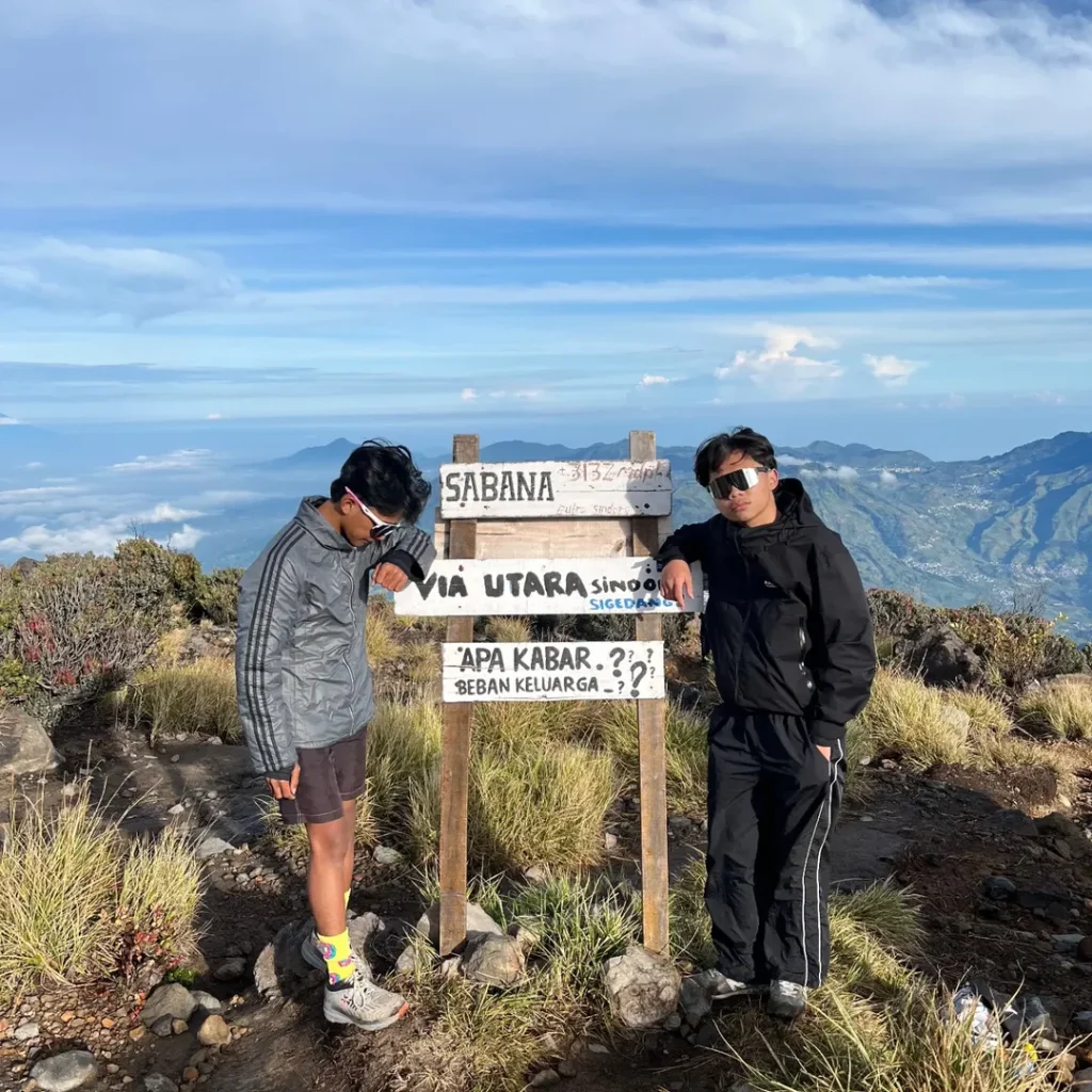 Itinerary Pendakian Gunung Sindoro Via Sigedang rezza.prtm_