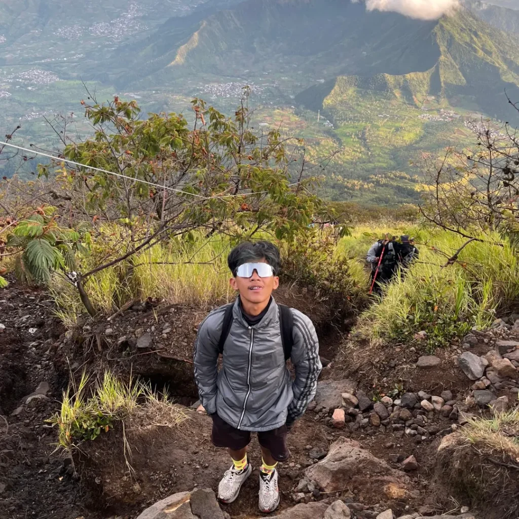 Itinerary Pendakian Gunung Sindoro Via Sigedang rezza.prtm_