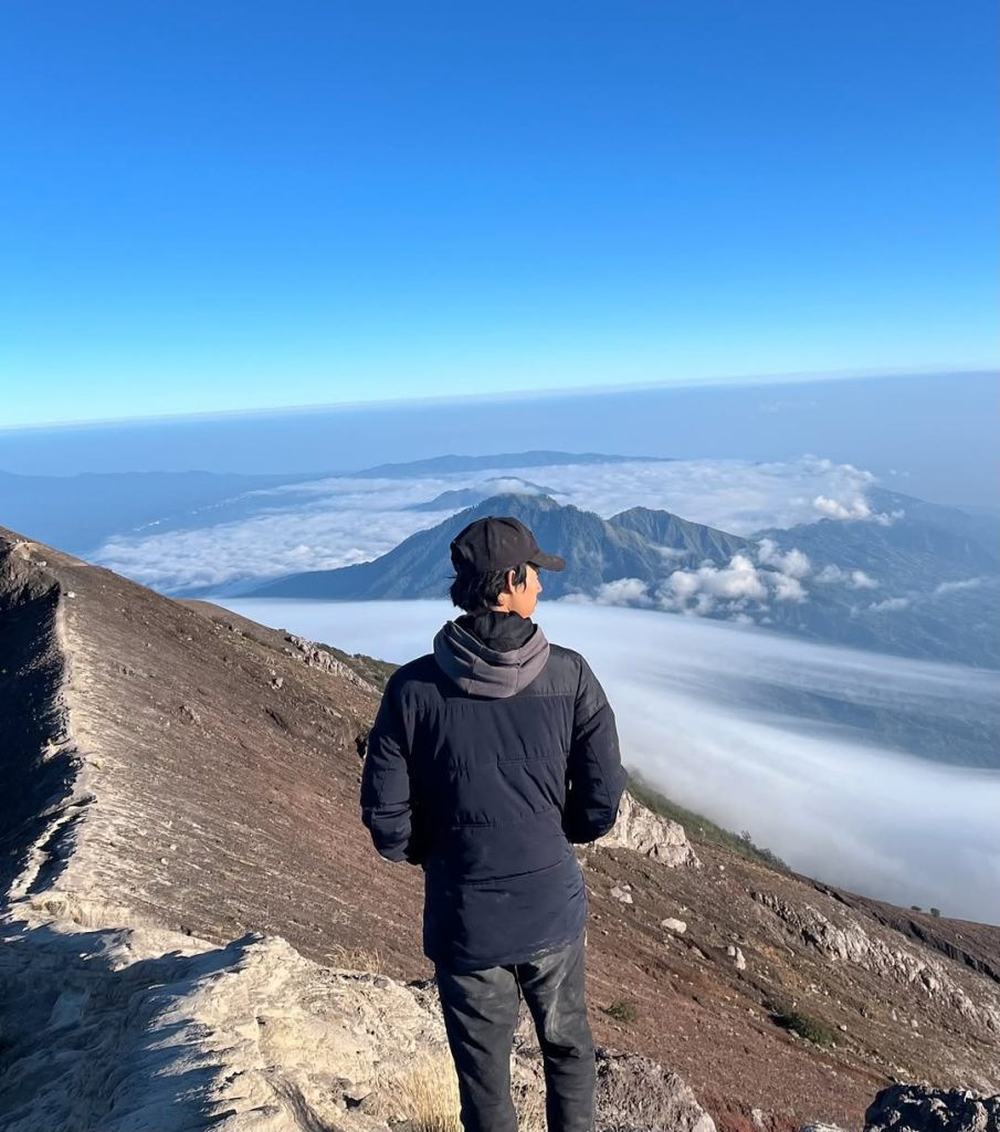 Biaya Mendaki Gunung Agung Alera Adventure(sc ig al_basyier)