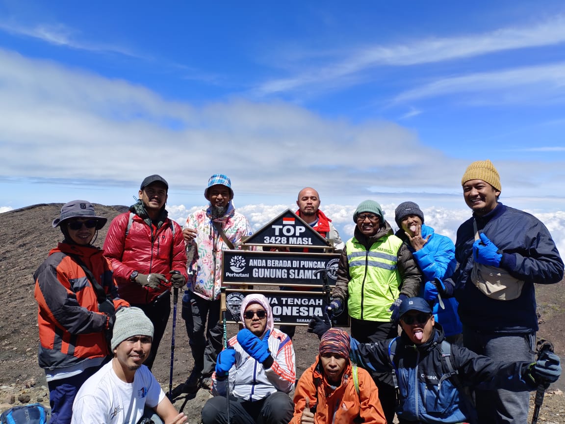 Jasa Guide Premium Alera Adventure di Gunung Slamet