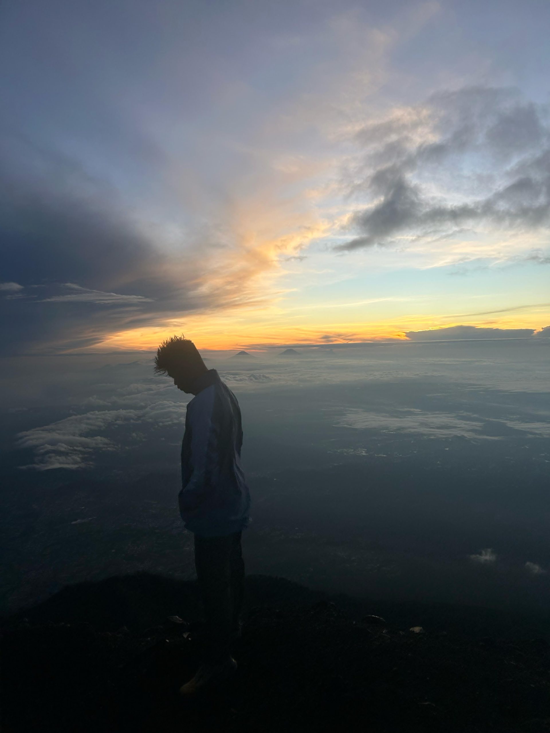 Rekomendasi Wisata Solo Pemandangan Gunung Alera Adventure Pemandangan indah gunung saat mendaki, Rekomendasi Wisata Solo Alera Adventure