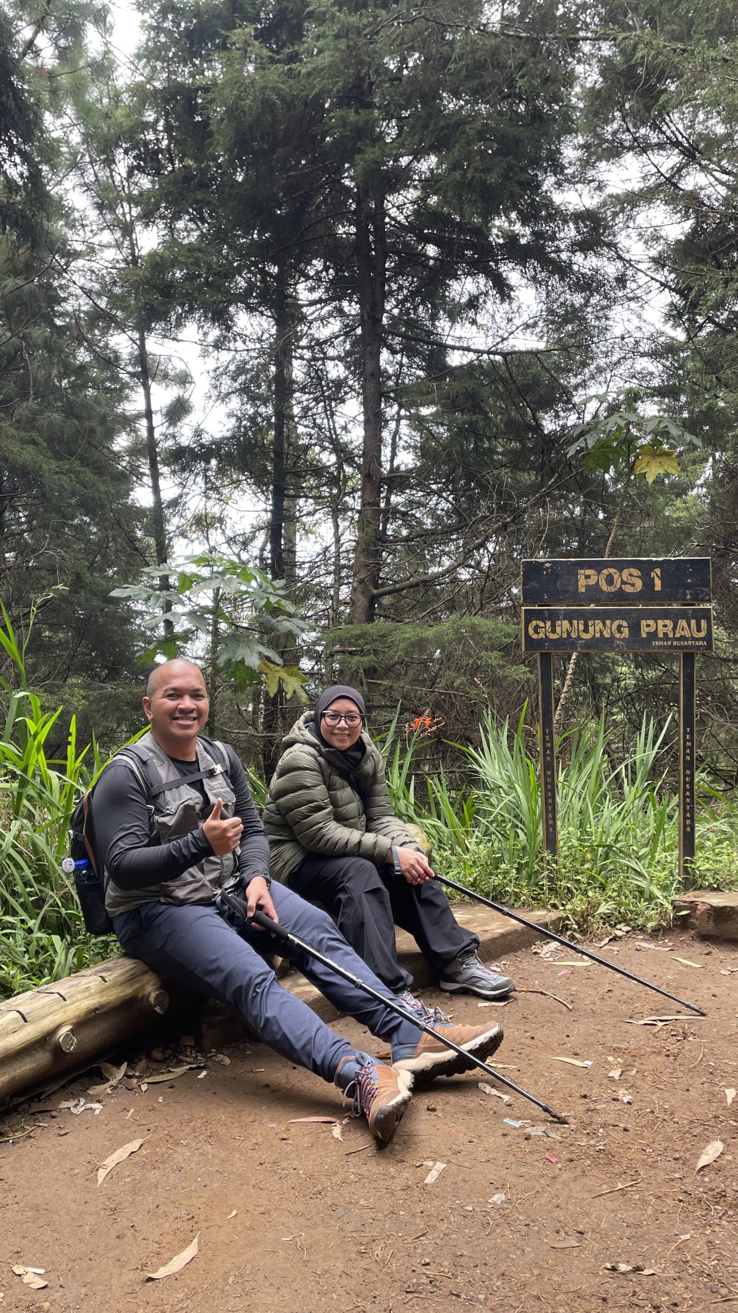 Porter Prau Via Kalilembu Jalur Cantik Alera Adventure Porter Prau Via Kalilembu Pendaki di Jalur Pendakian Alera Adventure