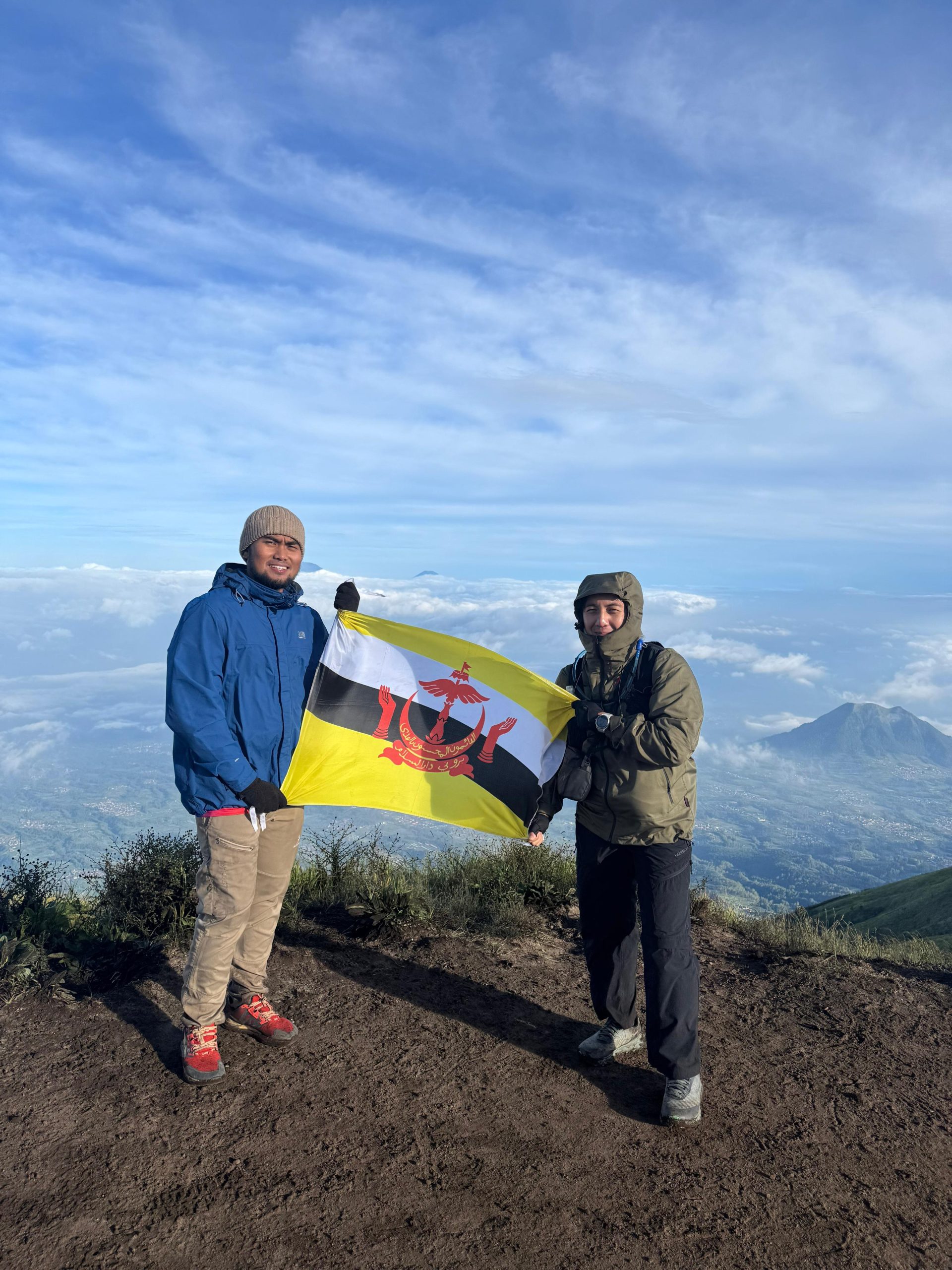 Trip Prau Untuk Pemula Pemandangan Sunrise Alera Adventure Pemandangan sunrise Trip Prau Untuk Pemula Alera Adventure