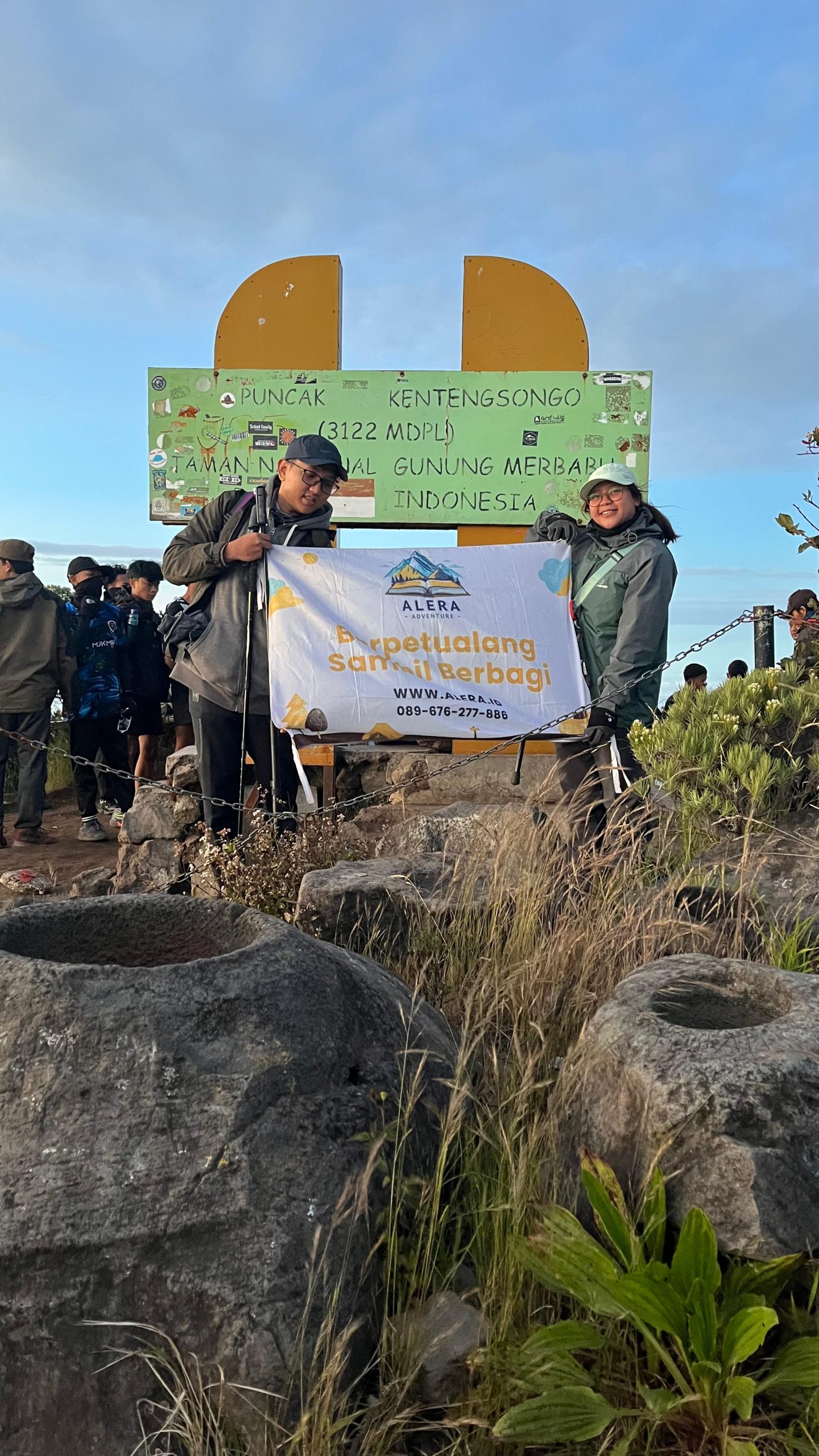 Paket Makan Danau Segara Anak Merbabu Alera Adventure Paket Makan Danau Segara Anak pemandangan Merbabu Alera Adventure