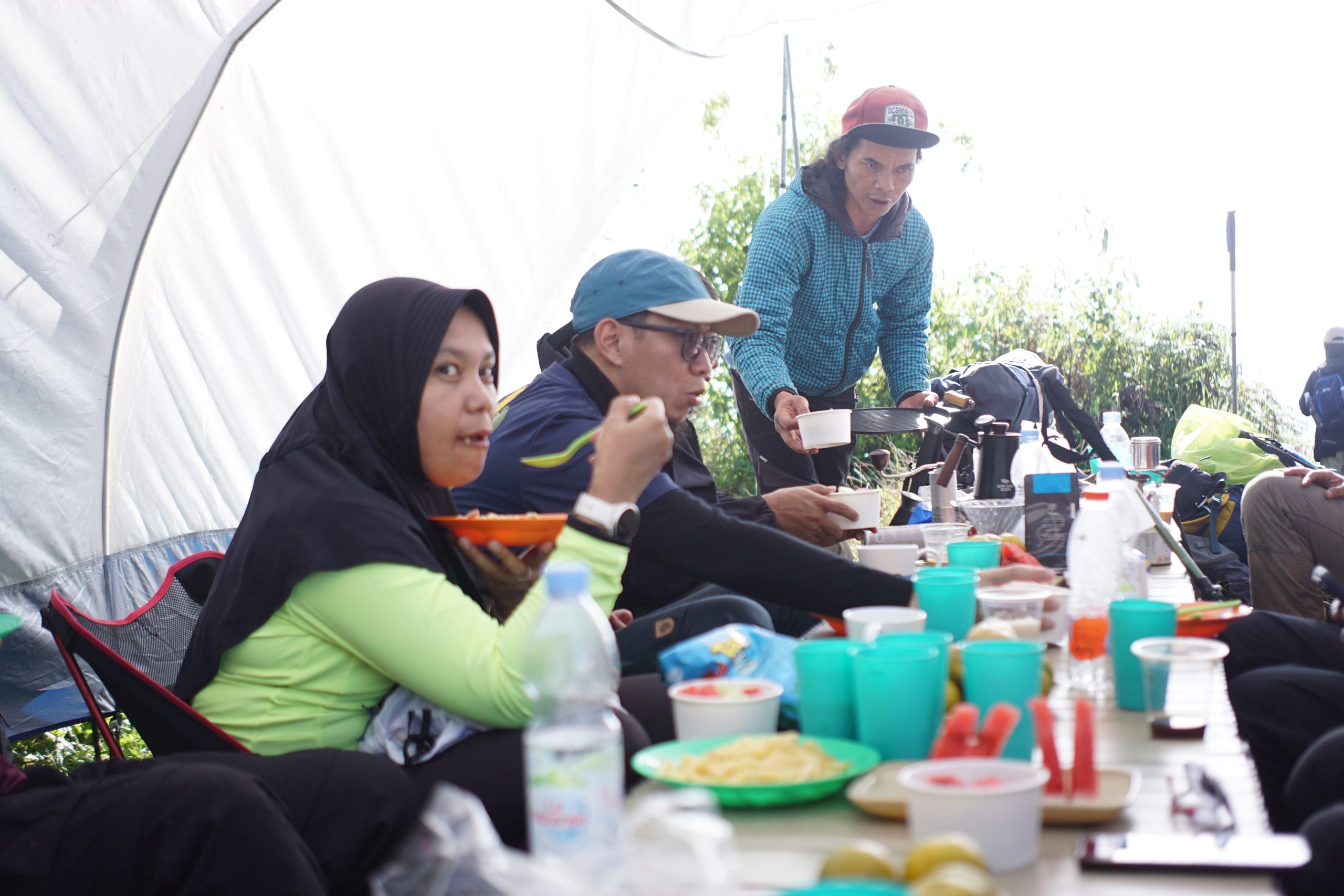 Momen Puncak Private Trip Gunung Bismo Via Silandak Alera Adventure. Puncak Gunung Bismo Via Silandak yang memukau dengan Alera Adventure.