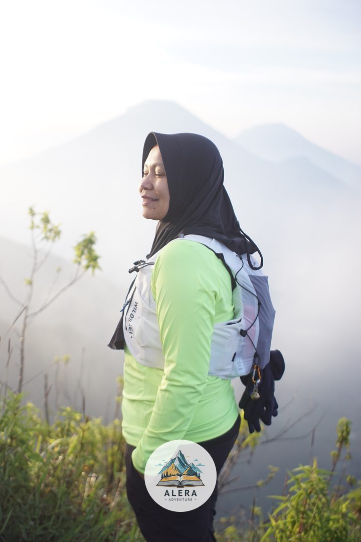 Porter Gunung Bismo Alera Adventure Jasa Porter Gunung Bismo profesional dari Alera Adventure membantu pendaki membawa beban
